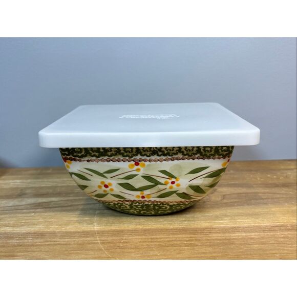 Temp-Tations Other - Temp-tations old world 7” green mixing bowl with lid